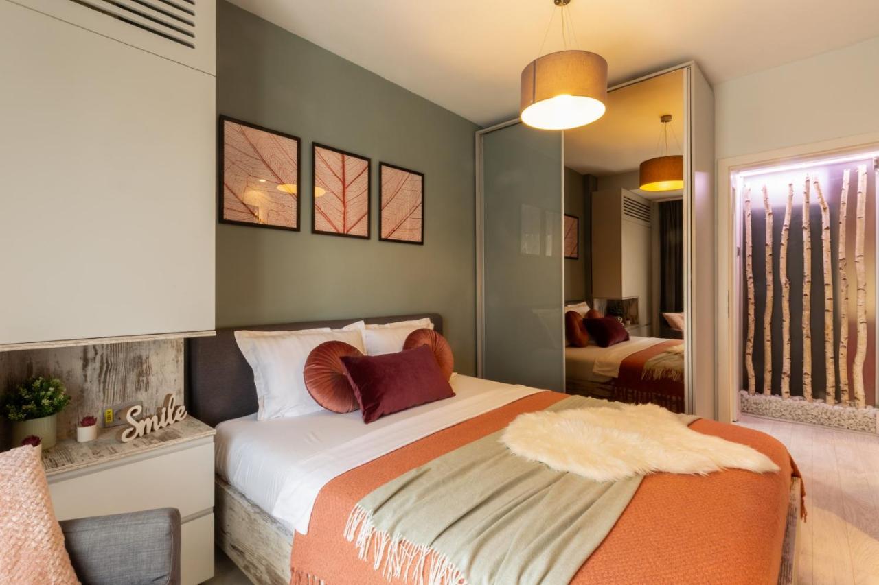 Modern 1Br Apt In The Old Town: The Perfect Choice Bucureşti Ngoại thất bức ảnh