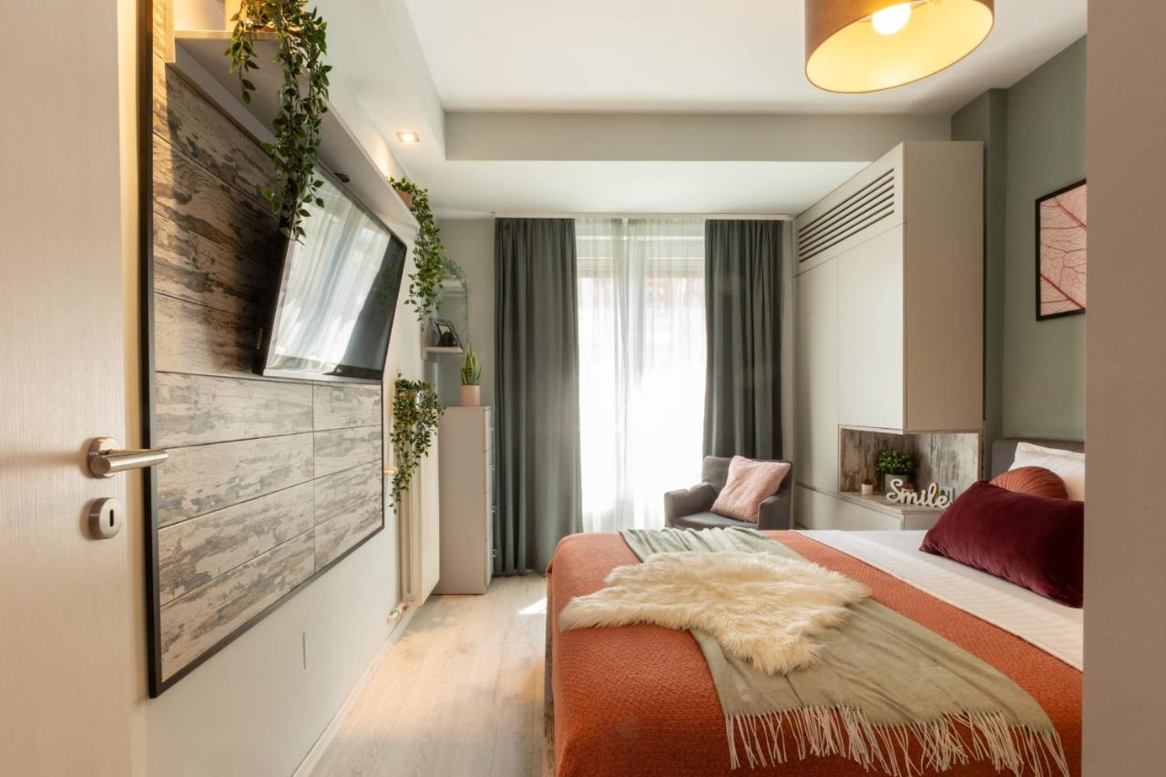 Modern 1Br Apt In The Old Town: The Perfect Choice Bucureşti Ngoại thất bức ảnh