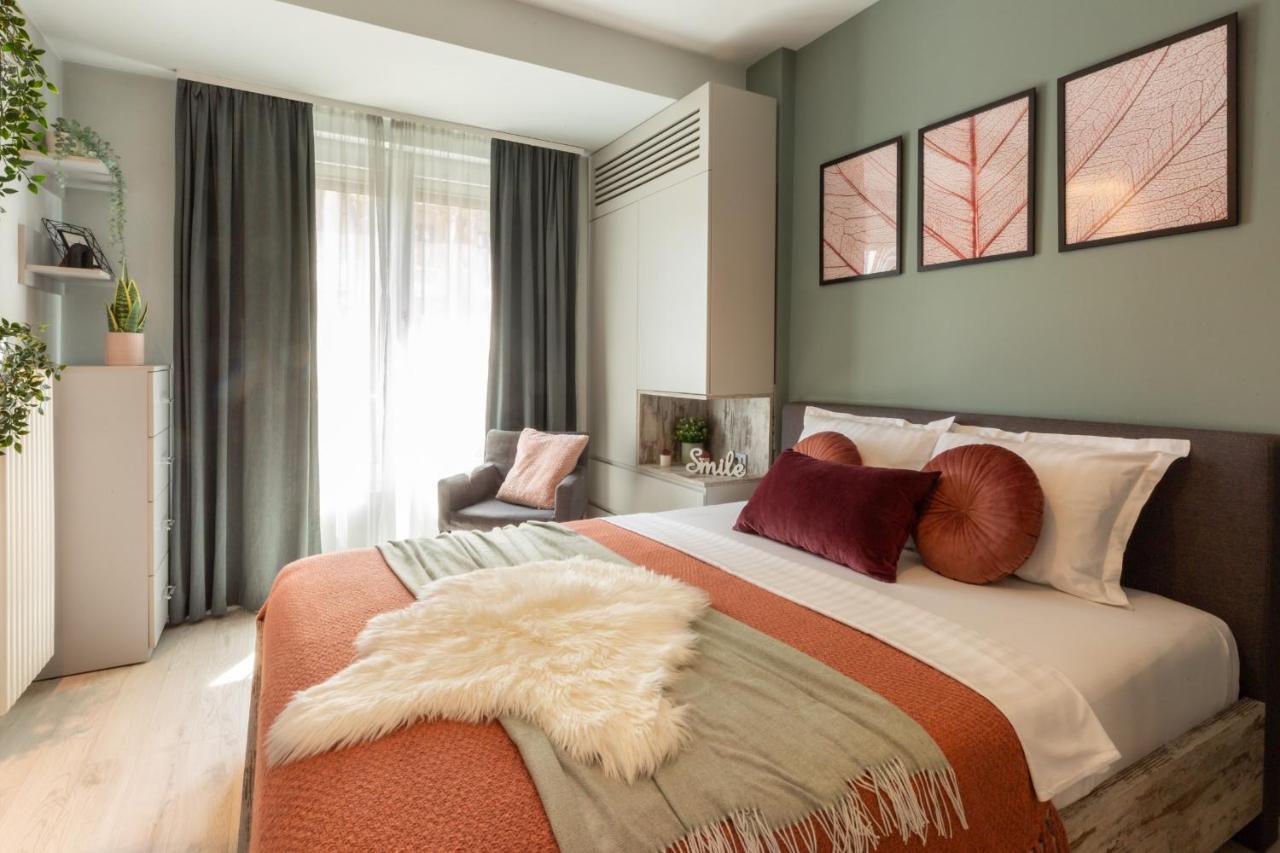 Modern 1Br Apt In The Old Town: The Perfect Choice Bucureşti Ngoại thất bức ảnh