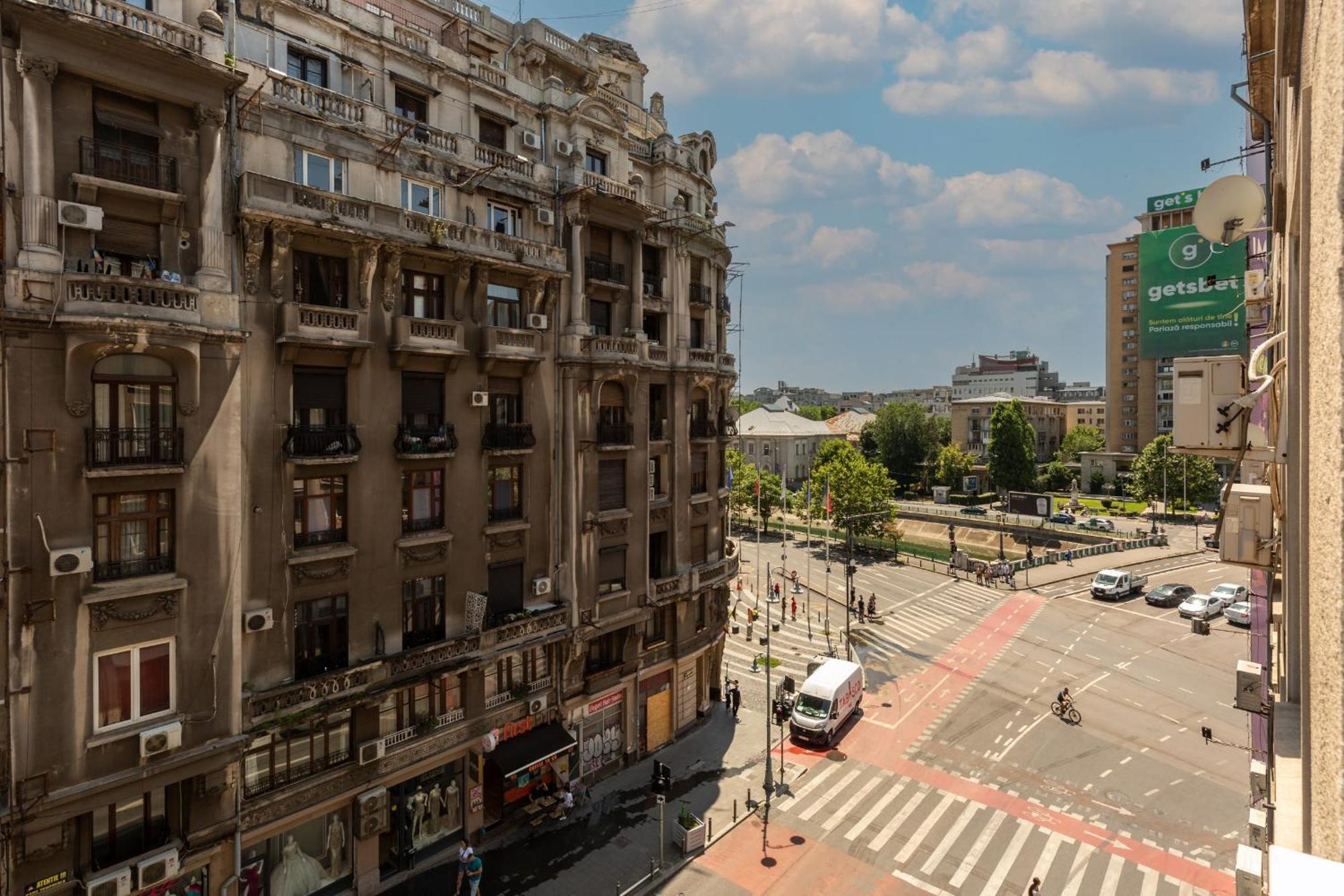 Modern 1Br Apt In The Old Town: The Perfect Choice Bucureşti Ngoại thất bức ảnh