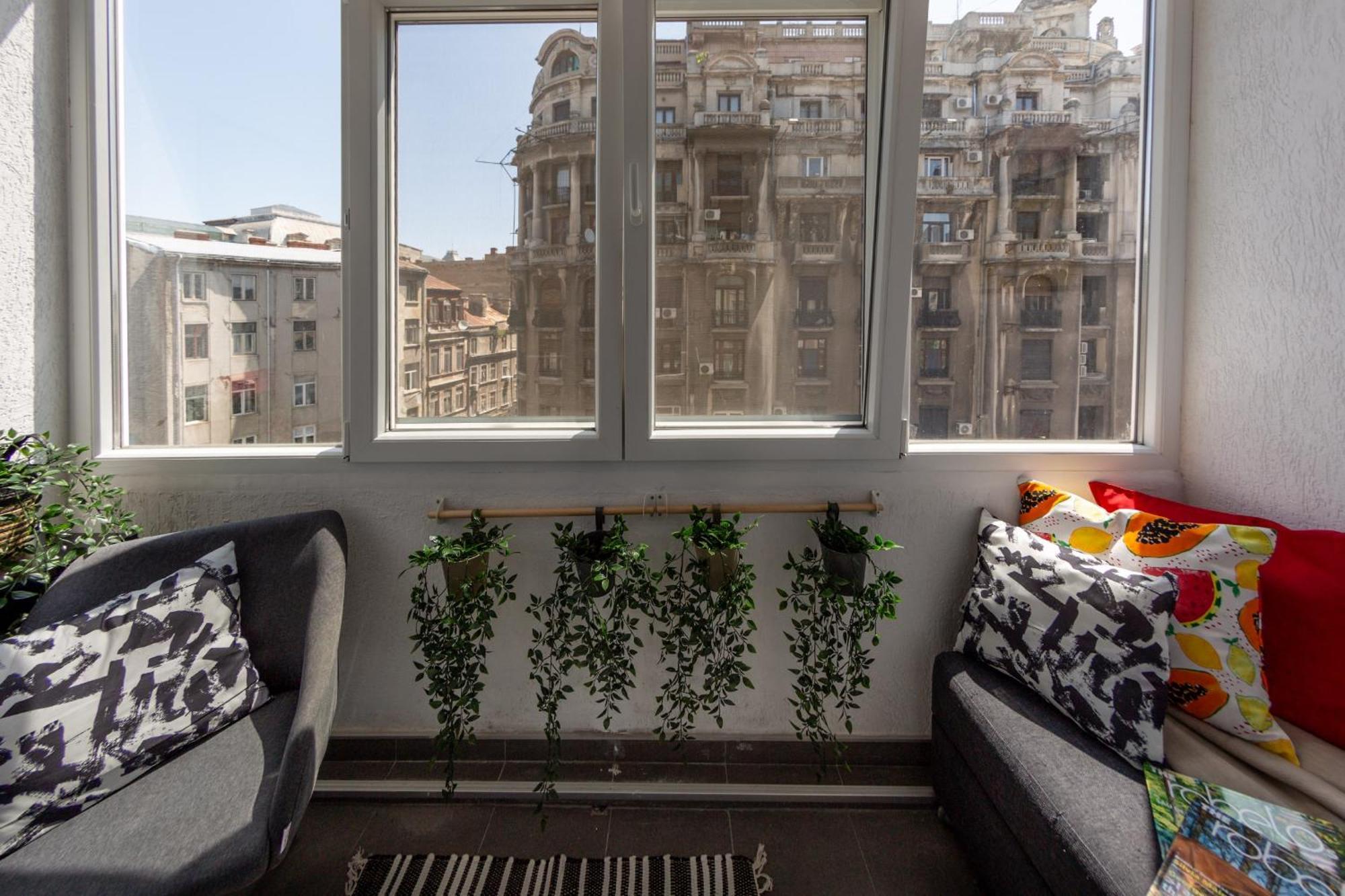 Modern 1Br Apt In The Old Town: The Perfect Choice Bucureşti Ngoại thất bức ảnh